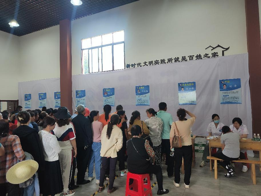 湖北省各民主黨派開展“同心服務(wù)鄉(xiāng)村行”活動(dòng) 助力社會(huì)經(jīng)濟(jì)咨詢服務(wù)